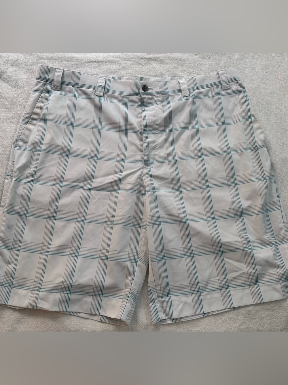Callaway Men's White Shorts with Light Blue Plaid
